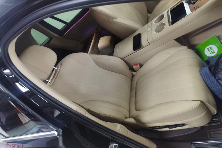Used Hima AITO M7 2026 Model Range-Extending Max All-Wheel Drive 5-Seater Version Right Front Seat