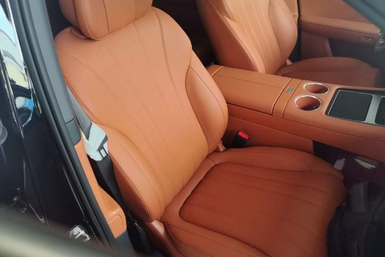 Used Hima AITO M7 2026 Model Range-Extended Max Long-Range Edition, 6-seater (896-line LiDAR) Right Front Seat