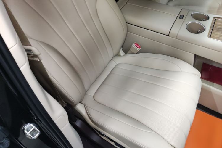 Used Hima AITO M7 2026 Model Range-Extending Max All-Wheel Drive 5-Seater Version Right Front Seat
