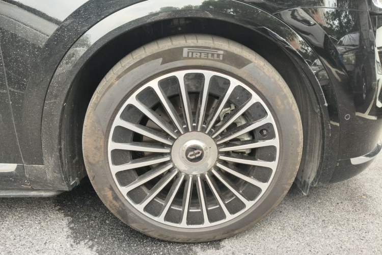 Used Hima AITO M7 2026 Model Range-Extending Max All-Wheel Drive 5-Seater Version Right Front Wheel Hub