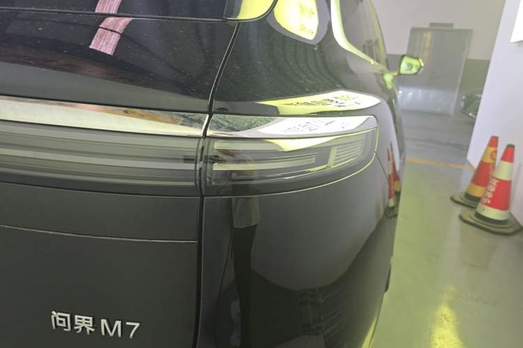 Used Hima AITO M7 2026 Model Range-Extending Pro+ All-Wheel Drive 6-Seater Version Right Rear Taillight