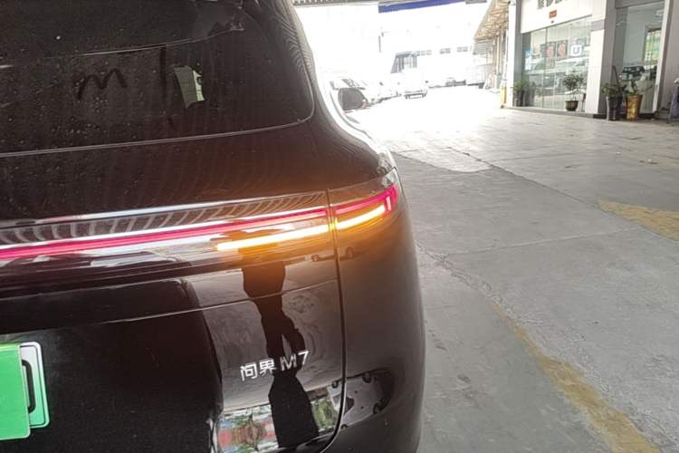 Used Hima AITO M7 2026 Model Range-Extending Ultra All-Wheel Drive 6-Seater Version Right Rear Taillight