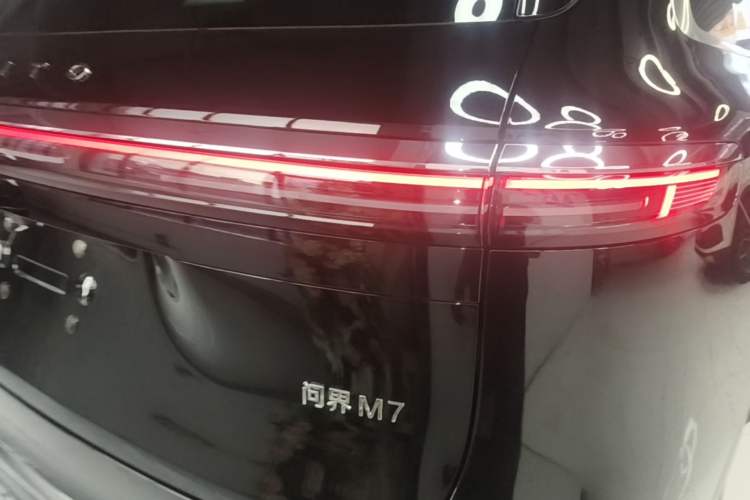 Used Hima AITO M7 2026 Model, Range-Extended Max Long-Range Version, 5 Seats (896-line LiDAR) Right Rear Taillight