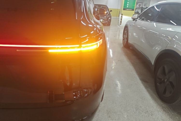 Used Hima AITO M7 2026 Model Range-Extending Ultra All-Wheel Drive 6-Seater Version Right Rear Taillight