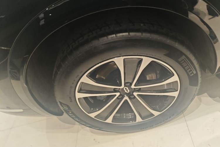 Used Hima AITO M7 2026 Model Range-Extending Max All-Wheel Drive 5-Seater Version Right Rear Wheel Hub