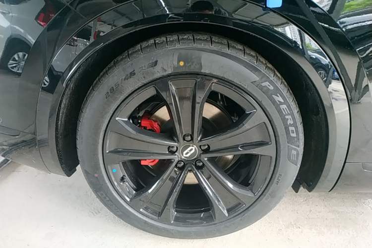 Used Hima AITO M7 2026 Model Range-Extending Ultra All-Wheel Drive 6-Seater Version Right Rear Wheel Hub