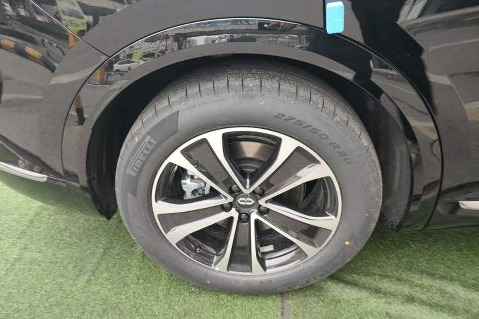 Used Hima AITO M7 2026 Model Pure Electric Max Long Range 5-Seater Version Right Rear Wheel Hub