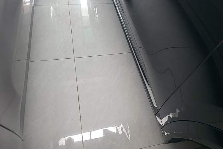 Used Hima AITO M7 2026 Model Range-Extending Ultra All-Wheel Drive 5-Seater Version Right Side Sill