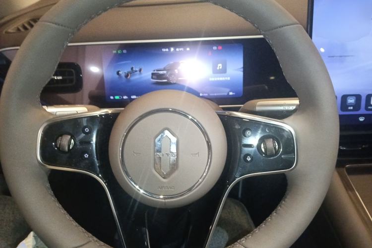 Used Hima AITO M7 2026 Model Pure Electric Max Long Range 5-Seater Version Steering Wheel