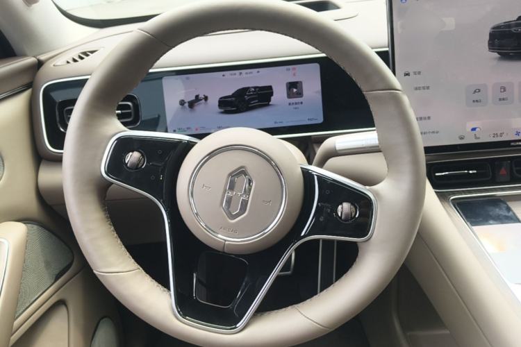 Used Hima AITO M7 2026 Model Range-Extending Ultra All-Wheel Drive 6-Seater Version Steering Wheel