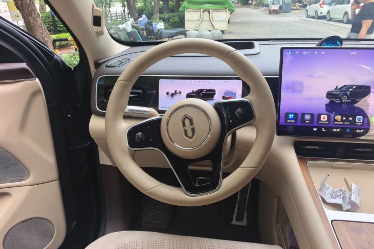 Used Hima AITO M7 2026 Model, Range-Extended Max Long-Range Version, 6 Seats Steering Wheel