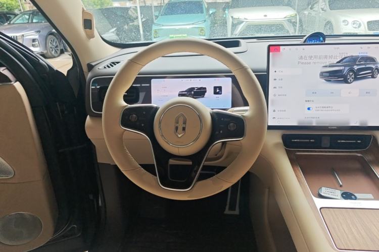Used Hima AITO M7 2026 Model, Range-Extended Max Long-Range Version, 5 Seats Steering Wheel