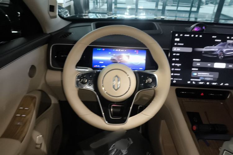 Used Hima AITO M7 2026 Model Range-Extending Ultra All-Wheel Drive 6-Seater Version Steering Wheel