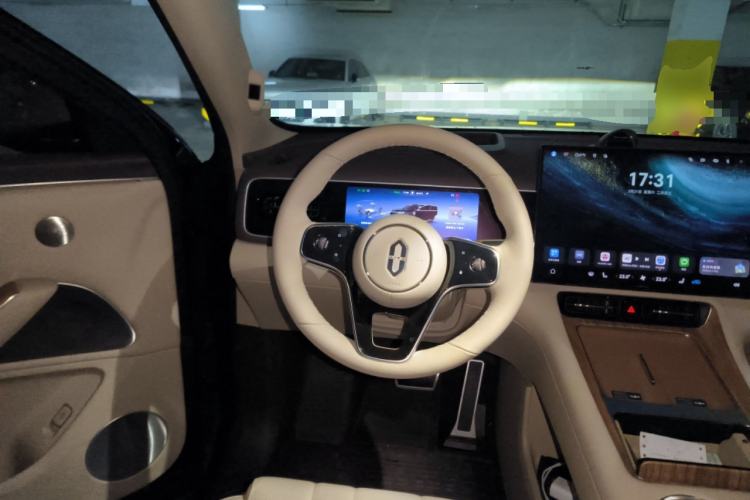 Used Hima AITO M7 2026 Model Pure Electric Max All-Wheel Drive 5-Seater Version Steering Wheel