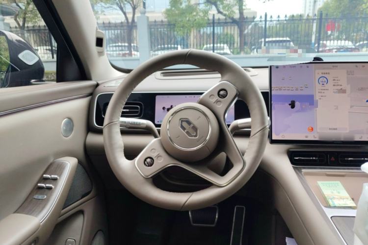 Used Hima AITO M7 2026 Model Range-Extending Ultra All-Wheel Drive 6-Seater Version Steering Wheel
