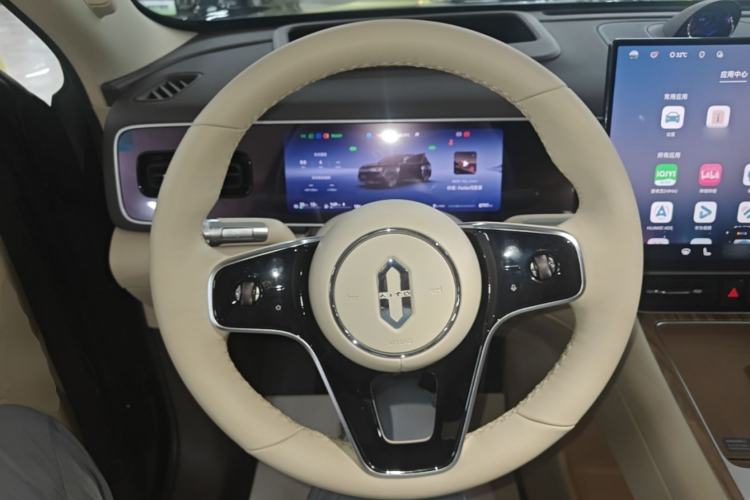 Used Hima AITO M7 2026 Model Range-Extending Ultra All-Wheel Drive 6-Seater Version Steering Wheel