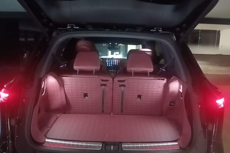 Used Hima AITO M7 2026 Model Range-Extending Max All-Wheel Drive 5-Seater Version Trunk
