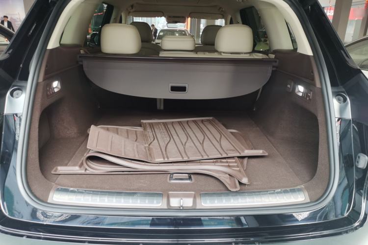 Used Hima AITO M7 2026 Model Range-Extending Max All-Wheel Drive 5-Seater Version Trunk