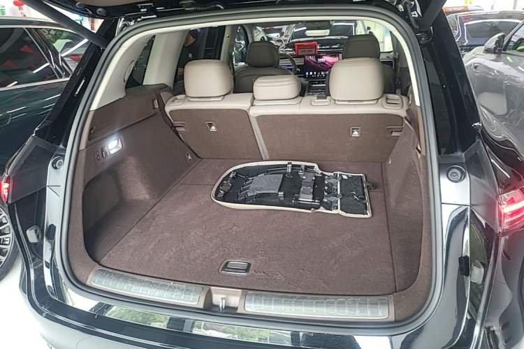Used Hima AITO M7 2026 Model Range-Extending Ultra All-Wheel Drive 5-Seater Version Trunk