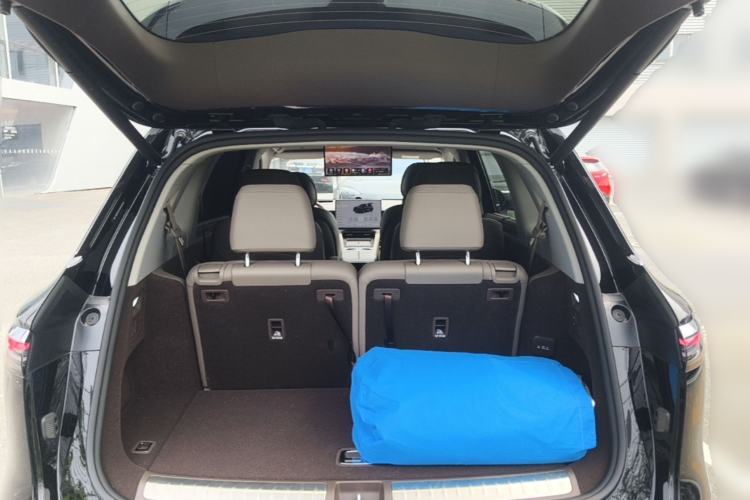 Used Hima AITO M7 2026 Model Range-Extending Ultra All-Wheel Drive 6-Seater Version Trunk