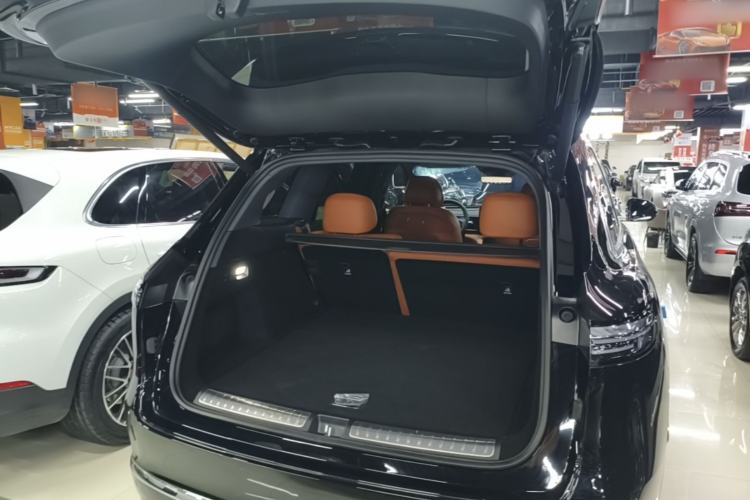 Used Hima AITO M7 2026 Model Range-Extending Max All-Wheel Drive 5-Seater Version Trunk