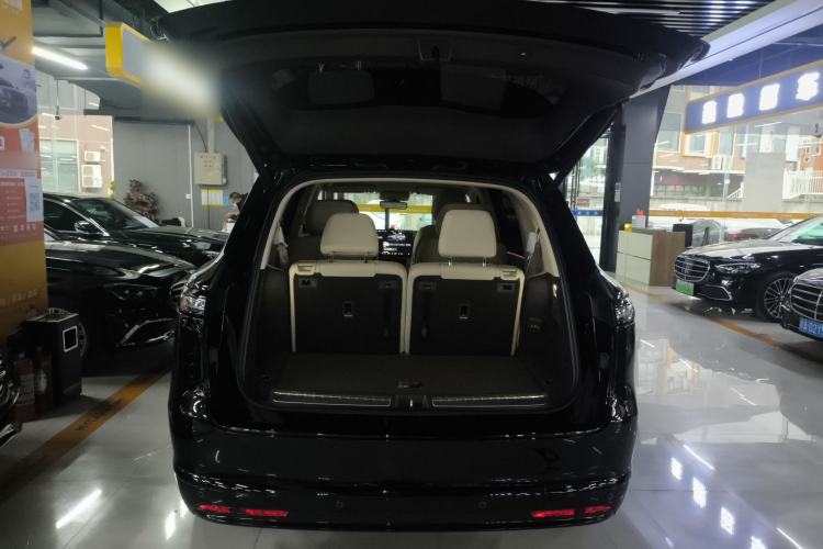 Used Hima AITO M7 2026 Model Range-Extending Ultra All-Wheel Drive 6-Seater Version Trunk