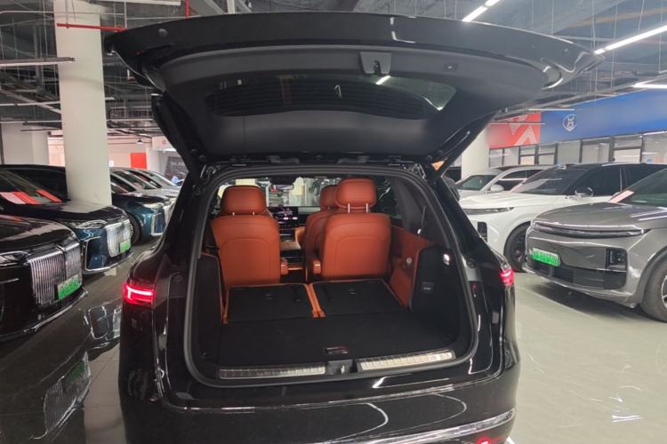 Used Hima AITO M7 2026 Model Range-Extending Ultra All-Wheel Drive 6-Seater Version Trunk