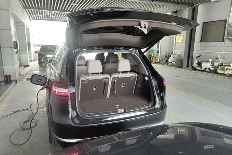 Used Hima AITO M7 2026 Model Range-Extending Ultra All-Wheel Drive 6-Seater Version Trunk