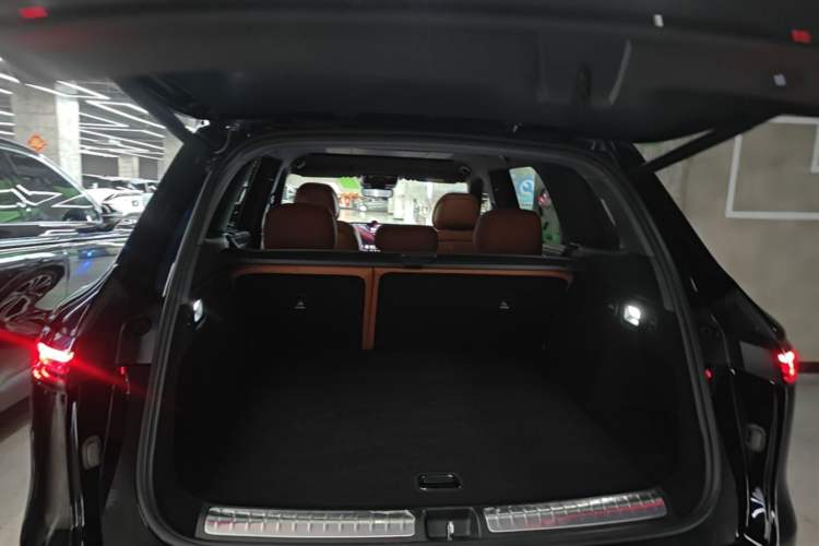 Used Hima AITO M7 2026 Model Range-Extending Max All-Wheel Drive 5-Seater Version Trunk