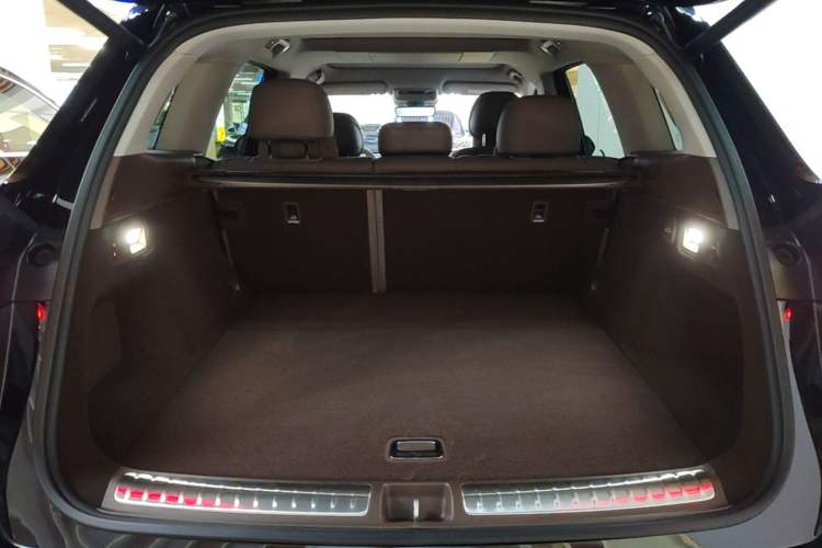 Used Hima AITO M7 2026 Model Range-Extending Ultra All-Wheel Drive 5-Seater Version Trunk