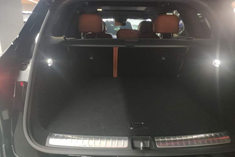 Used Hima AITO M7 2026 Model Range-Extending Max All-Wheel Drive 5-Seater Version Trunk