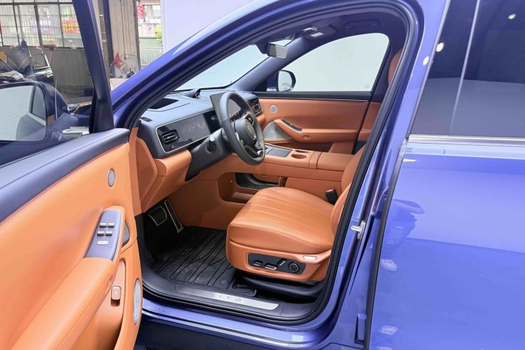 Used Hima AITO M7 2026 Model Range-Extending Ultra All-Wheel Drive 5-Seater Version Driver Seat