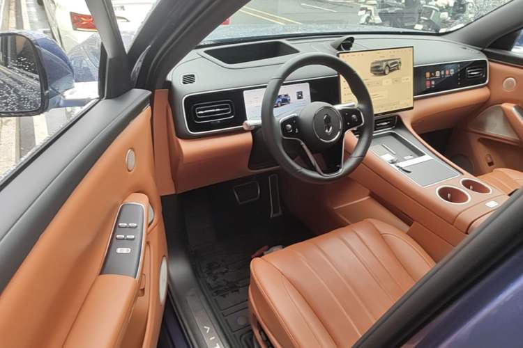 Used Hima AITO M7 2026 Model Range-Extending Ultra All-Wheel Drive 6-Seater Version Driver Seat