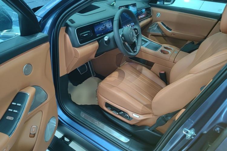 Used Hima AITO M7 2026 Model Range-Extending Ultra All-Wheel Drive 6-Seater Version Driver Seat