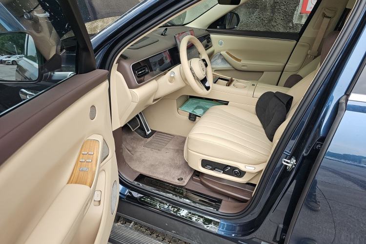 Used Hima AITO M7 2026 Model Range-Extending Ultra All-Wheel Drive 5-Seater Version Driver Seat