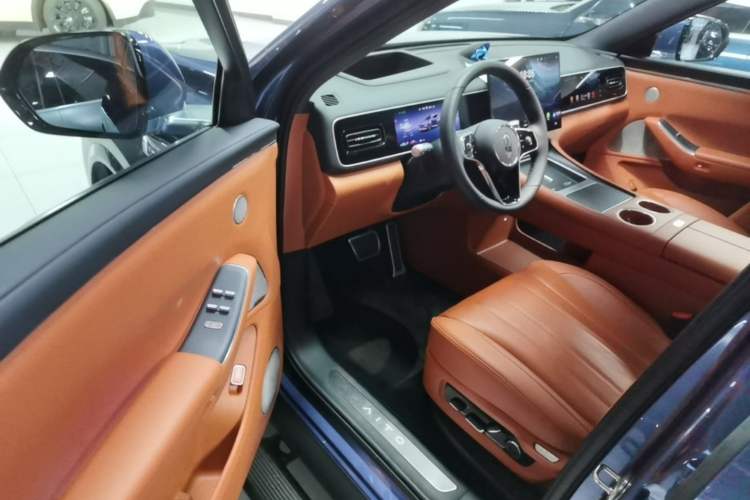 Used Hima AITO M7 2026 Model Range-Extending Ultra All-Wheel Drive 5-Seater Version Driver Seat