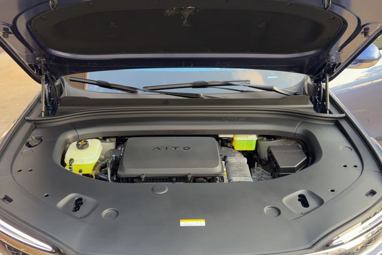 Used Hima AITO M7 2026 Model Range-Extending Ultra All-Wheel Drive 5-Seater Version Engine Bay