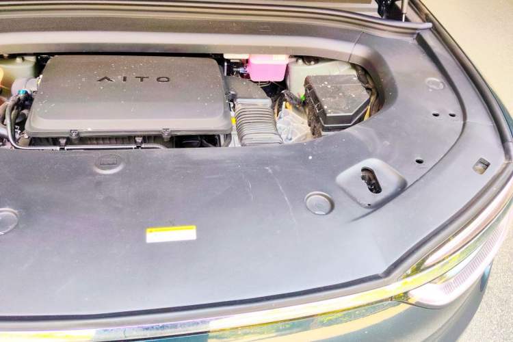 Used Hima AITO M7 2026 Model Range-Extending Max All-Wheel Drive 5-Seater Version Engine Bay Left