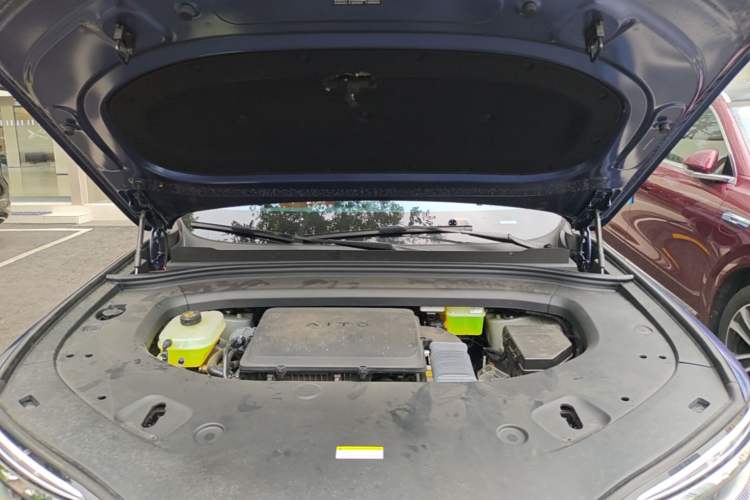Used Hima AITO M7 2026 Model Range-Extending Ultra All-Wheel Drive 5-Seater Version Engine Bay