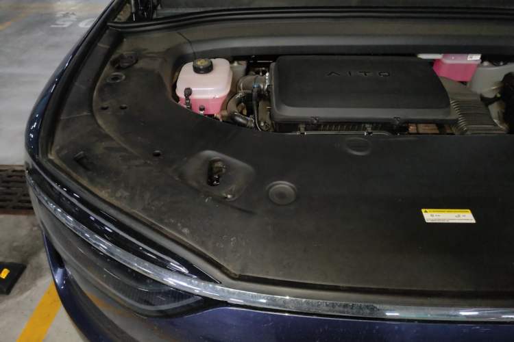 Used Hima AITO M7 2026 Model Range-Extending Max All-Wheel Drive 5-Seater Version Engine Bay Right