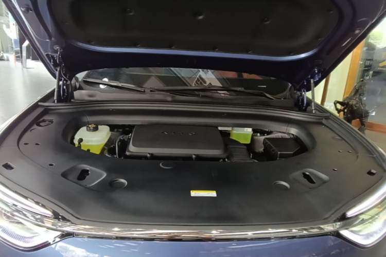 Used Hima AITO M7 2026 Model Range-Extending Ultra All-Wheel Drive 5-Seater Version Engine Bay