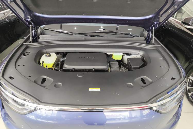 Used Hima AITO M7 2026 Model Range-Extending Ultra All-Wheel Drive 5-Seater Version Engine Bay