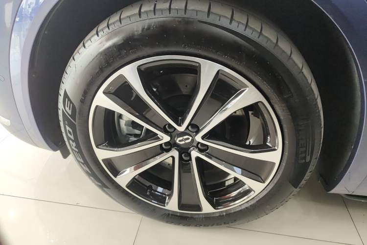 Used Hima AITO M7 2026 Model Range-Extending Ultra All-Wheel Drive 5-Seater Version Exterior 4