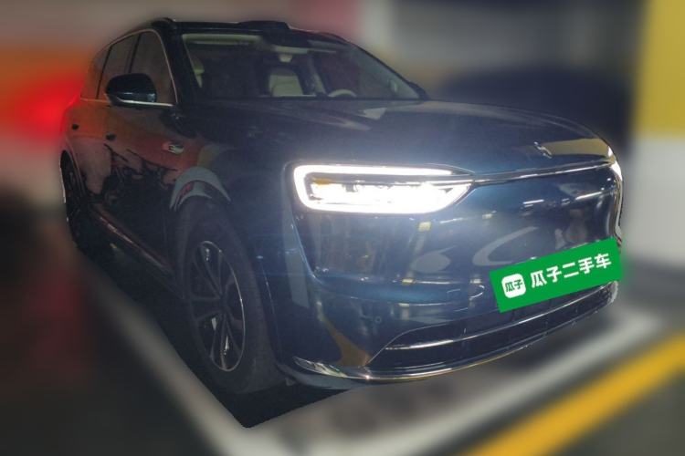 Used Hima AITO M7 2026 Model Range-Extending Max All-Wheel Drive 6-Seater Version Front Right 45 Deg