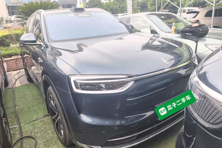 Used Hima AITO M7 2026 Model Range-Extending Max All-Wheel Drive 5-Seater Version Front Right 45 Deg