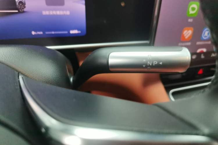 Used Hima AITO M7 2026 Model Range-Extending Max All-Wheel Drive 5-Seater Version Gear Lever