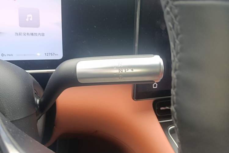 Used Hima AITO M7 2026 Model Range-Extending Ultra All-Wheel Drive 6-Seater Version Gear Lever