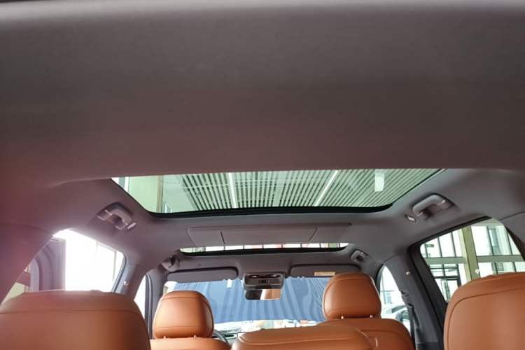 Used Hima AITO M7 2026 Model Range-Extending Ultra All-Wheel Drive 5-Seater Version Headliner