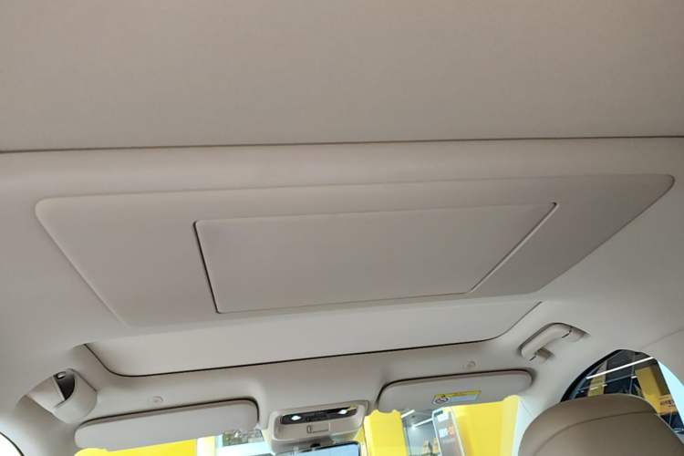 Used Hima AITO M7 2026 Model Range-Extending Max All-Wheel Drive 5-Seater Version Headliner