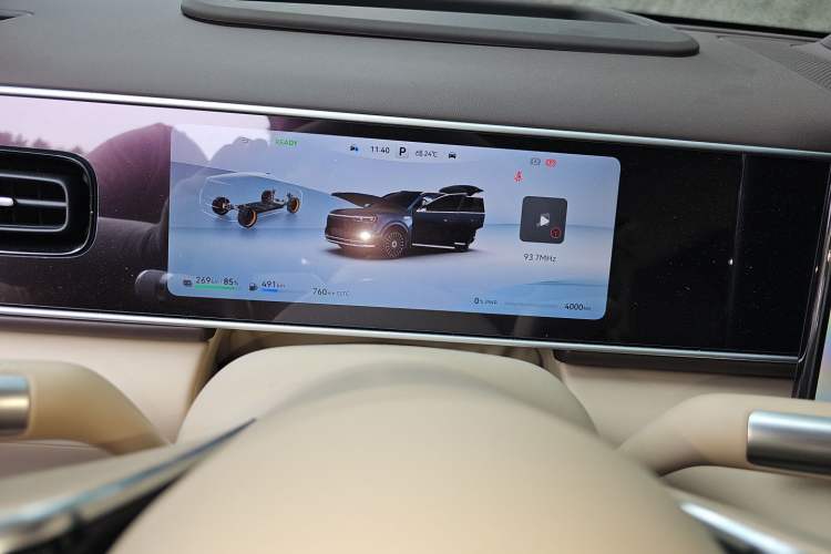 Used Hima AITO M7 2026 Model Range-Extending Ultra All-Wheel Drive 5-Seater Version Instrument Cluster